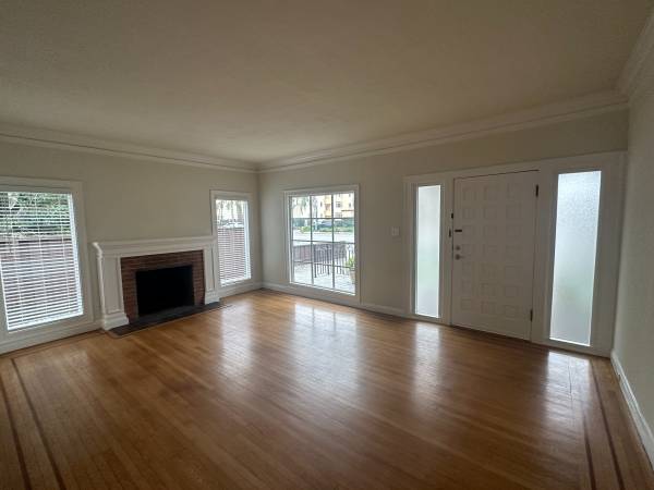 $3,950 / 2br - Old World Charm! 820 N. El Camino Real # A (belmont)63940544540547122