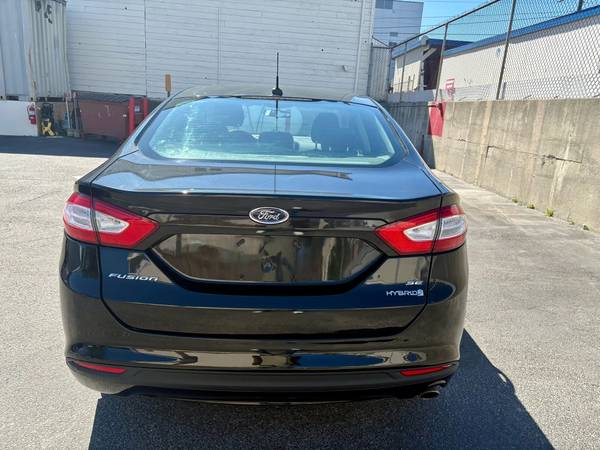 Ford Fusion 2014 Hybrid se - $6,999 (Seattle)63623146528385124
