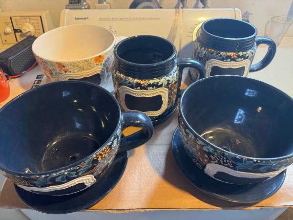 6 New Ceramic Planters 1