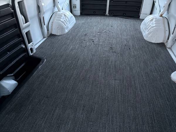 2022 Chevrolet Express EXTENDED - Photo 9