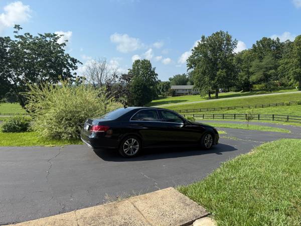 2016 Mercedes-Benz  E350 4matic - $11,500 (Warrenton)63618565428099121