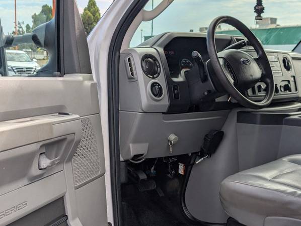2016 Ford Econoline E-350SD Plumber - Photo 14