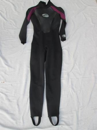 Lightweight .5mm Full Body, size 7-8 Women’s Wetsuit by Deep Sea 1