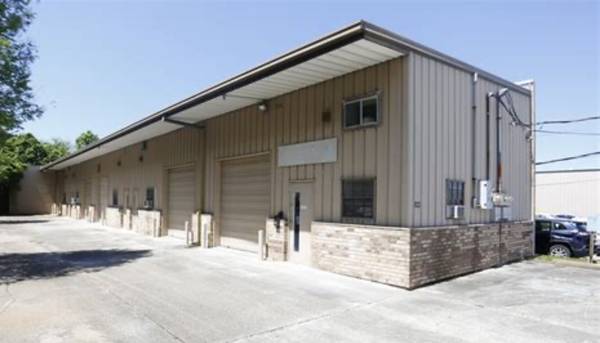 OFFICE/WAREHOUSE approx 1000 ft.² 1