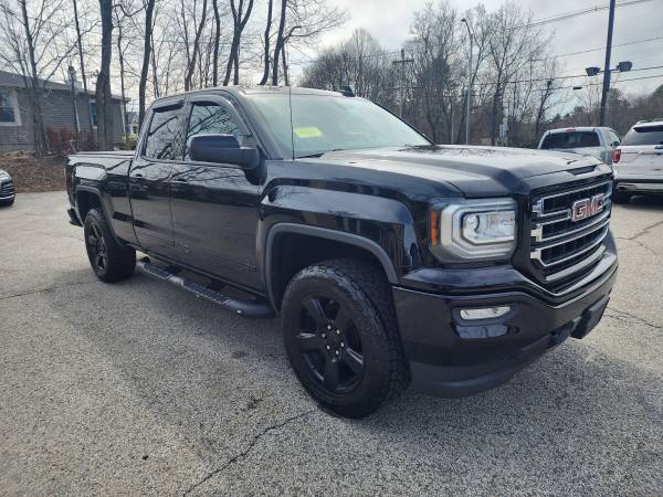 2016 GMC Sierra Double Cab 4x4 one owner clean Carfax history report - $15,995 (Rowley)63472132926467122