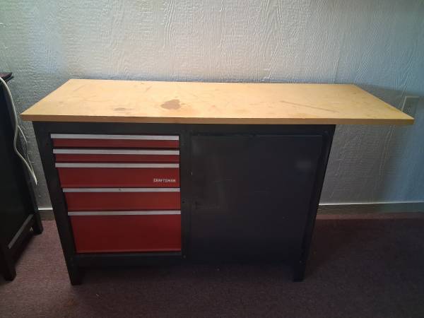 Craftsman Tool Bench 1