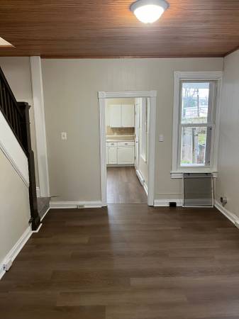 $1,250 / 2br - Duplex located on East Ave. (Hagerstown)63896038623362123