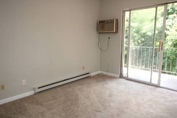 $775 / 1br - ¡Ama dónde VIVES! 😍😍😍 (Penn Hills)64013362686977122