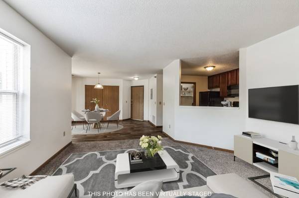 $1,445 / 1br - 659ft2 - Central A/C, Washer/Dryer, and More – Available Now, Gone Tomorrow (1770 121st Ave NW, Coon Rapids, MN)63990530419075123
