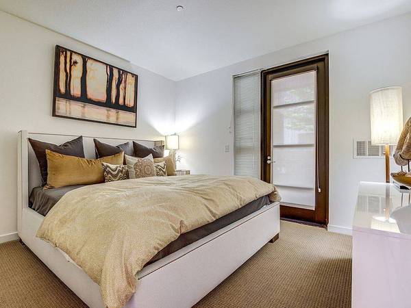 $1,030 / 1br - 600ft2 - Amplio y luminoso apartamento de 1 dormitorio y 1 baño, 9 Franklin St, CA (San Francisco)64055521054721120