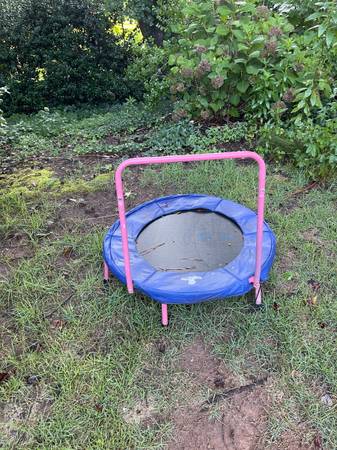 Kids Fold and Go Small Trampoline In Great Shape 1