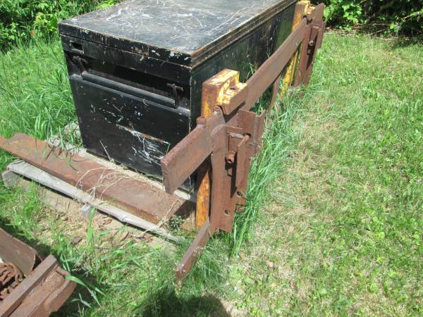 Heavy Duty Fork Rack 1