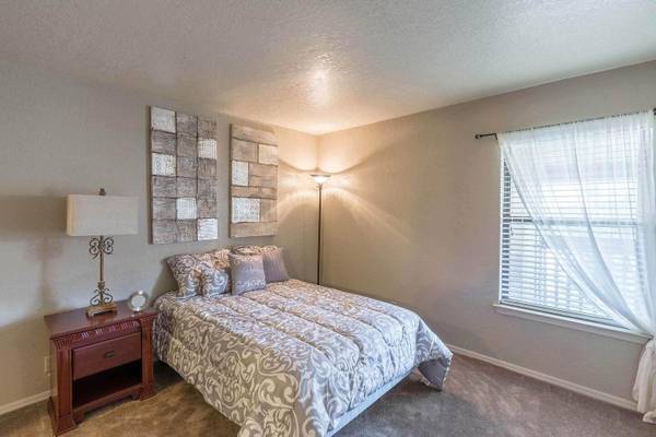 $999 / 1br - 850ft2 - 1 Bed 1 Bath Loft ready For Move In (Tulsa)63981978800770123
