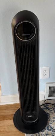 Oscillating Tower Fan 1