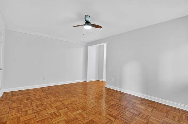 $2,266 / 1br - 820ft2 - See what our residents are raving about! (Washington)63896033570051123