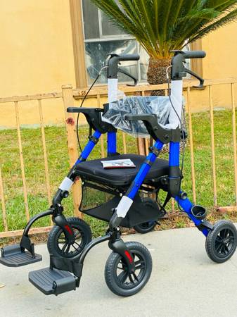 2 in 1 Wheelchair and walker rollator 1