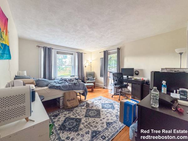 $6,500 / 5br - BOSTON COLLEGE - SEPTEMBER 1ST - CHESTNUT HILL - 4 PARKING INCLUDED63845967089793122