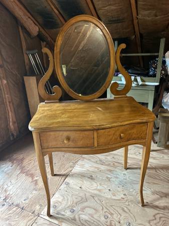 Solid wood vanity 1