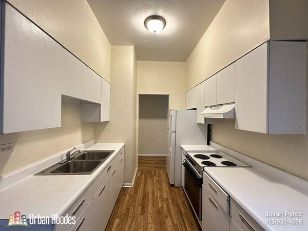 $2,575 / 1br - 700ft2 - $300 OFF 1ST MONTHS RENT! Great 1 Bedroom, 1 Bath in Gold Coast (Gold Coast)63844193051395123