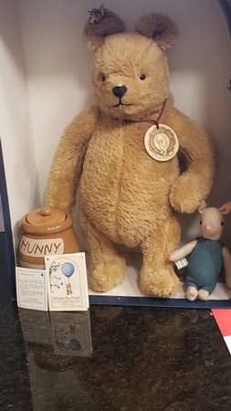 Winnie the Pooh - $150 (Bellevue)63471461765891121