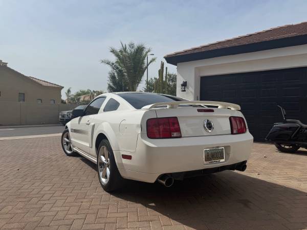 2008 GT/CS con paquete Pony - $6,70063469771361795121