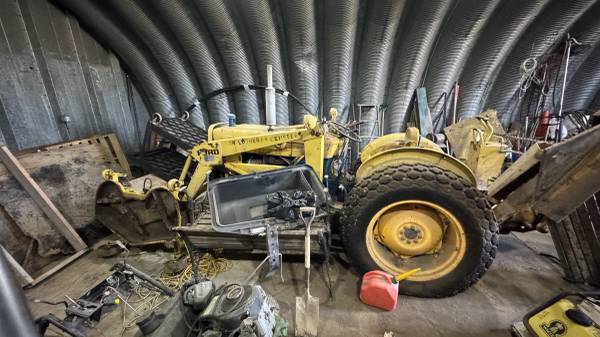 Ford Tractor with Backhoe 1