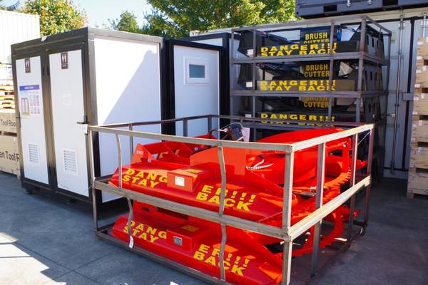Double & Single Portable Restroom, Unused 1