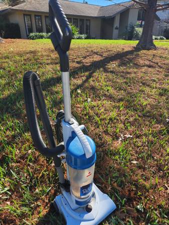 Curb alert: vacuum 1