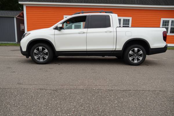 *2017 HONDA RIDGELINE RTL-T CREW CAB 4X4* LOADED* FINANCING* - $19,998 (SAINT PAUL)63502693556099123