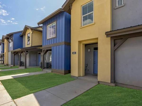 $1,825 / 3br - 1317ft2 - Inviting Townhomes with Top-End Furnishings - Don't Miss Out! (Twin Falls)63665009024641124