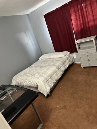 $700 Rent a Room (Encanto)63819155547651122