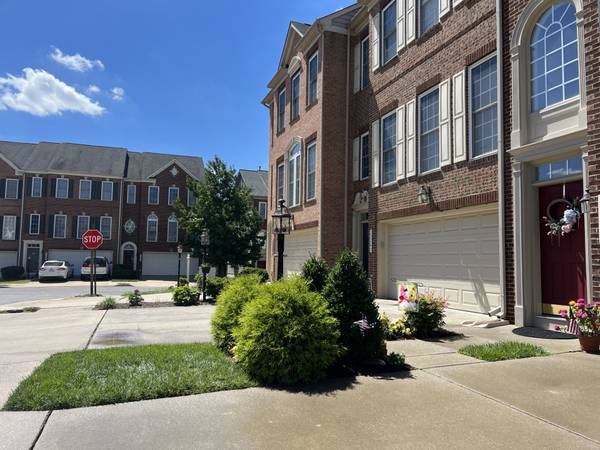 $1,000 / 3br - 156ft2 - BIG FURNISHED ROOM AVAILABLE FOR RENT NOW $1000.00 (Aldie-South Riding-Brambleton)64040193114113120