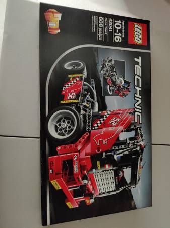 New LEGO Technic sets. - $150 (menlo park)63471439162627122