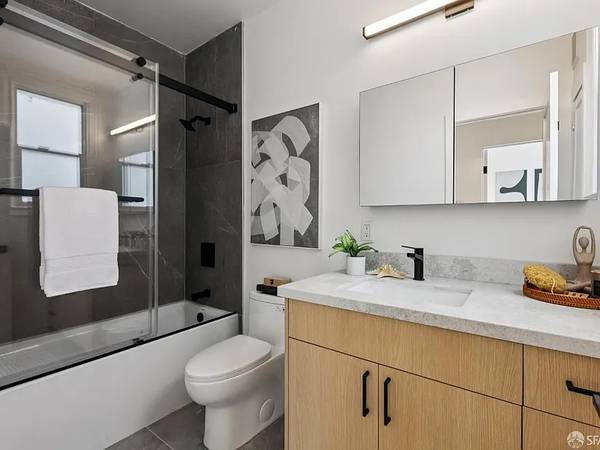 $1,090 / 2br - 650ft2 - 1-bedroom, 1-bathroom.......1465 Clay St #1 (nob hill)64023721002625122