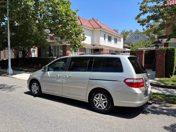 2006 Honda Odyssey EXL - $3,400 (Brooklyn)63469752695299122