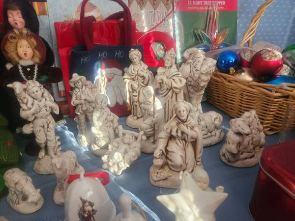 Vtg Nativity set - Ceramic - 14 pieces - ATLANTIC MOLD great shape 1