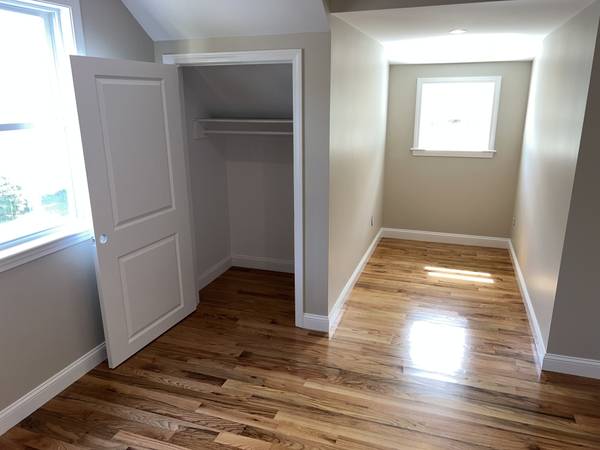 $4,400 / 4br - Woburn 4 Bed/3 Bath Luxury Townhouse | Near Montvale Ave63699256316289124