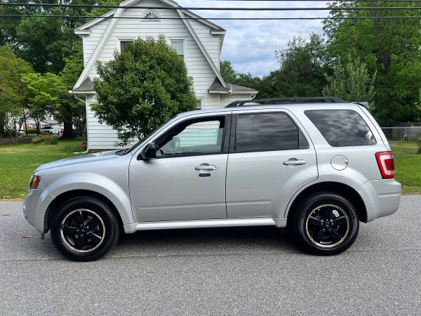 2012 Ford Escape XLT (super clean) - $5,000 (newport news)63621737059715124
