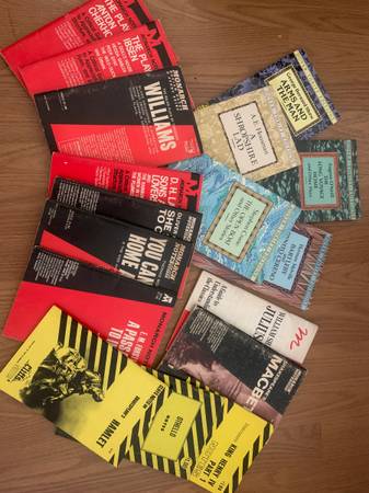 Lot of Dover Classic Titles, Cliff’s Notes, Monarch Notes 1