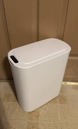 Trash can motion sensor 1