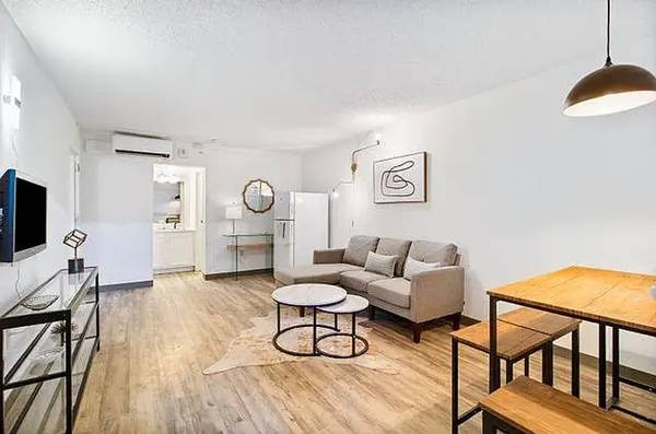 $1,000 / 1br - 306ft2 - Acadian Crossing es una comunidad de apartamentos con muchas comodidades63857516142211123
