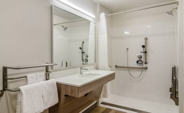$2,016 / 1br - Flexible Apartment Living, Without the Hassle! (11329 Pacific Hwy SW, Lakewood, WA)63934290857346124