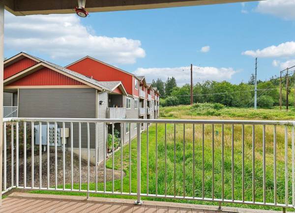 $2,100 / 3br - On Site Storage, Entertainer's Clubhouse, Blinds (8510 212th St NE, Arlington, WA)63910063590274124