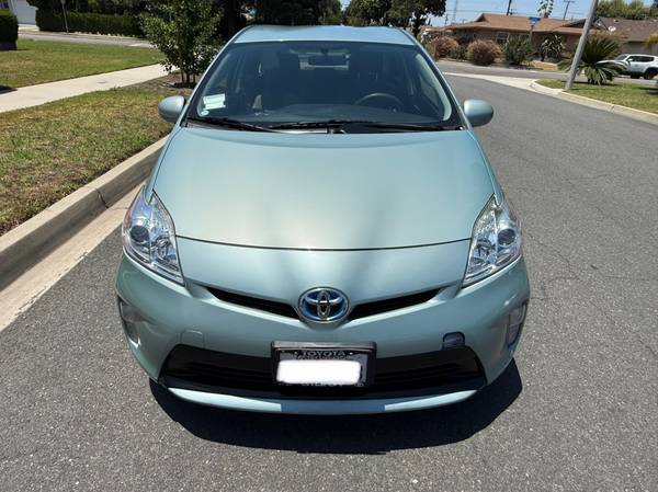 2015 Toyota Prius - $8,500 (Bell gardens)63623854468355121