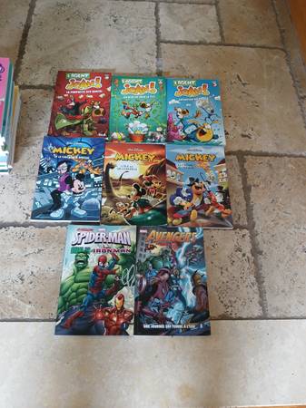 8 FRENCH CHILDRENS GRAPHIC COMIC BOOKS (3 MICKEY MOUSE 1