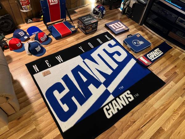 Giants Merchandise 1