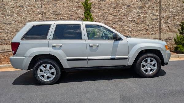 2008 JEEP GRAND CHEROKEE LAREDO SOLO 174 K MILLAS FUNCIONA CONDUCE Y CAMBIA EXCELENTE - $4,200 (CUMMING)63620368950529121