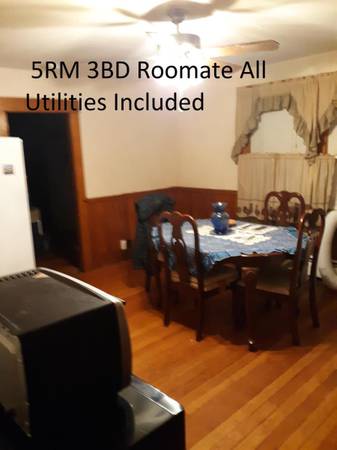 $850 / 5br - 1288ft2 - Room For Rent Share 5 Room Apartment (Uxbridge MA)63825124851713120