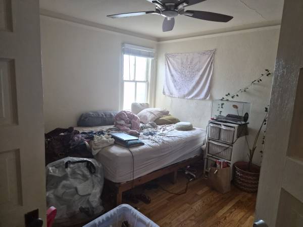 $1,000 / 1br - Downtown Plaza Room for Rent $1000 a Month Utilities Included (Santa Fe)63806092737667122