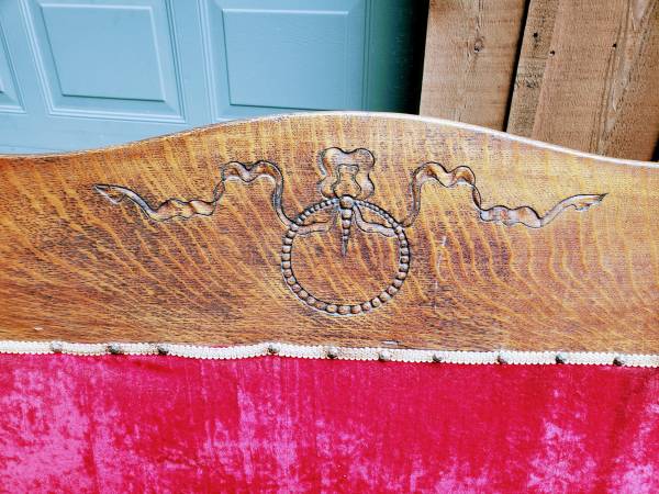 Hall bench - $125 (Pine Island NY)62977647082753122